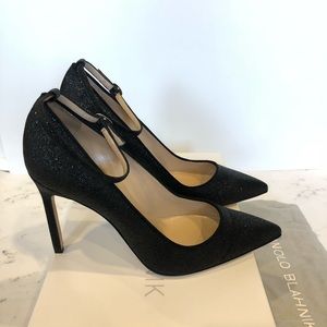 Manolo Blahnik BB Ankle Strap pumps black glitter
